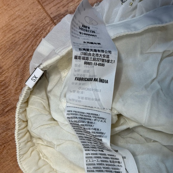 Y2K Abercrombie & Fitch Beaded Rhinestone Mini Skirt Cream Ivory Women’s XS NWT - Picture 6 of 9